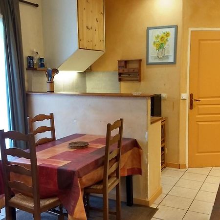 Logement Tranquille Et Frais Proche Gare Au Rdc Saumur Bagian luar foto