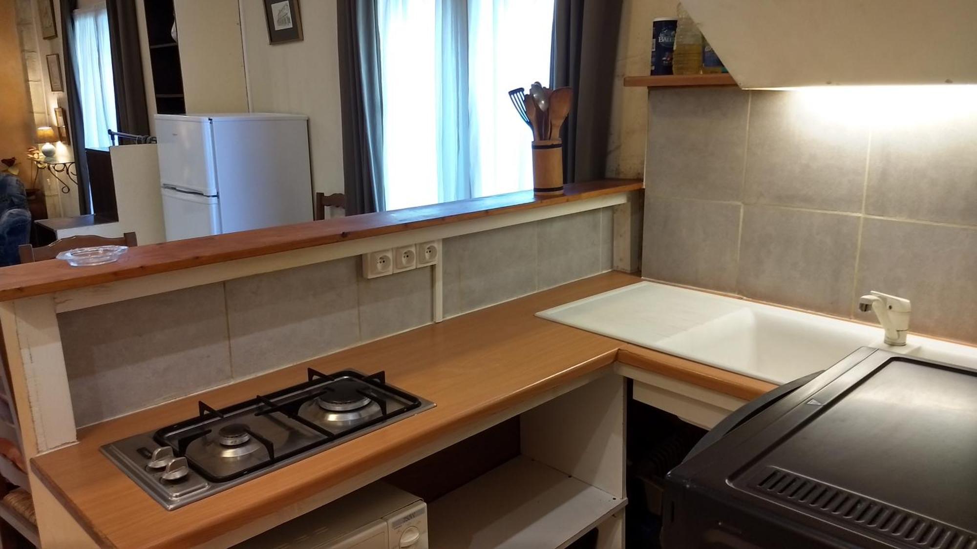 Logement Tranquille Et Frais Proche Gare Au Rdc Saumur Bagian luar foto